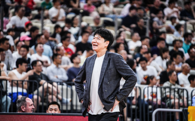 开运体育山东男篮揭幕战!全力击败辽宁,班顿上演CBA首秀,央视直播